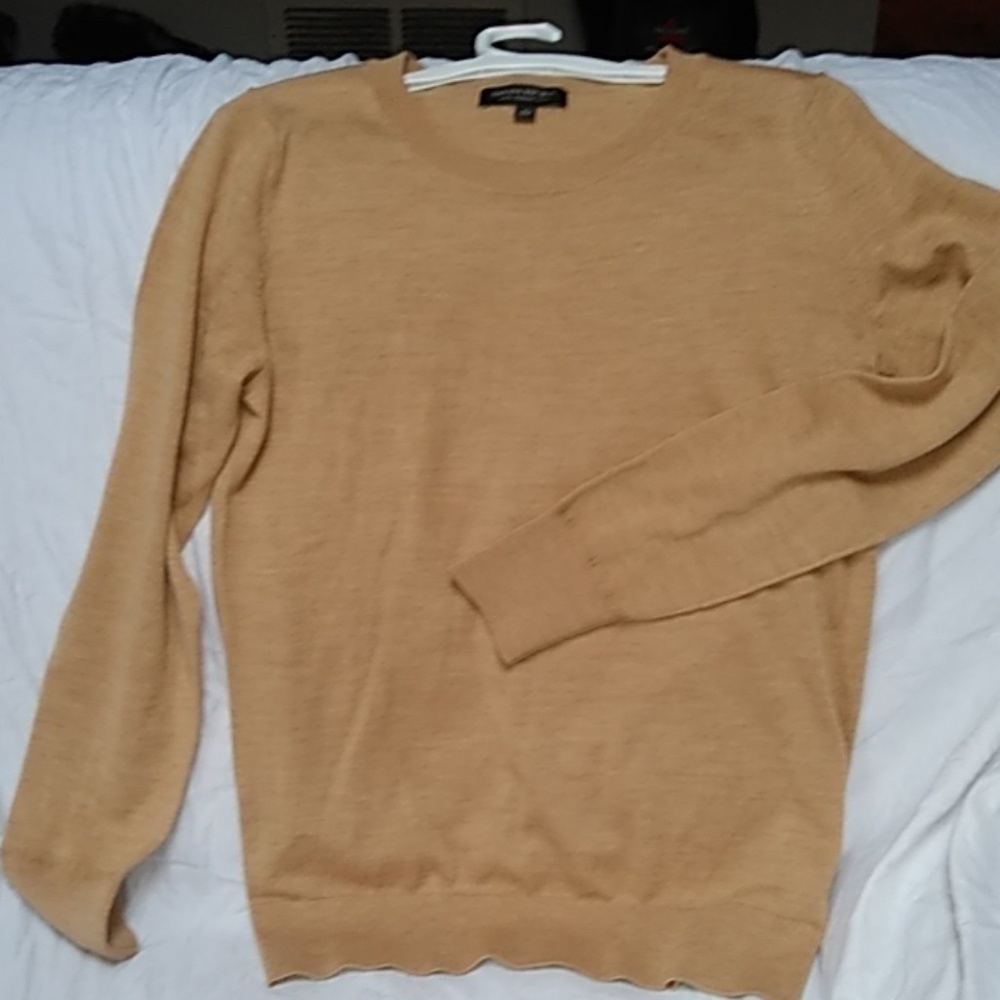 Banana Republic light sweater